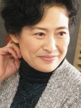 演员许娣简历,从舞台到荧屏，演绎人生百态的资深演员